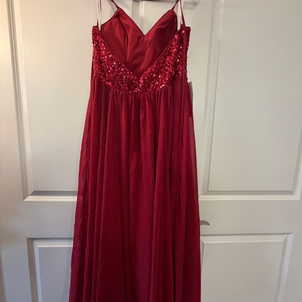 Azazie Red Sequin Bodice Formal Maxi Dress – Criss Cross Back – Size C - Picture 5 of 8